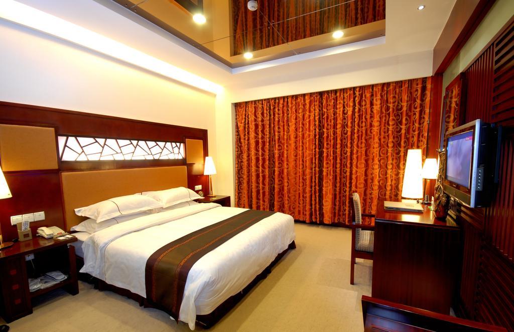 Maple International Hotel Luoyang  Room photo